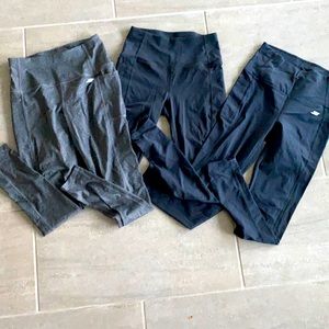 A bundle of 3 Skechers leggings size small